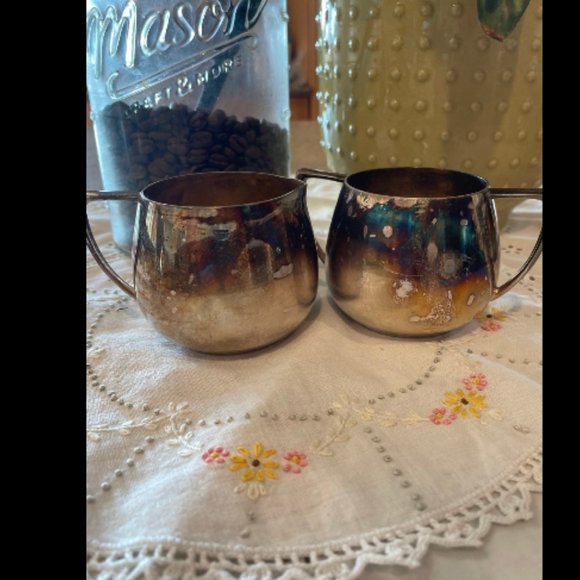 Empire Crafts Quadruple Plate Silver Plate Cream and Sugar Set - Picture 3 of 6